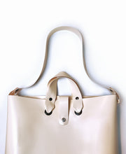 Load image into Gallery viewer, CREME BOLD 900