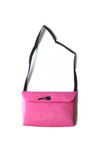 Afbeelding in Gallery-weergave laden, UNDERCOVER BAG PINK
