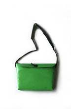 Load image into Gallery viewer, UNDERCOVER BAG POISEN GREEN
