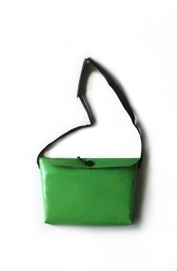 UNDERCOVER BAG POISEN GREEN