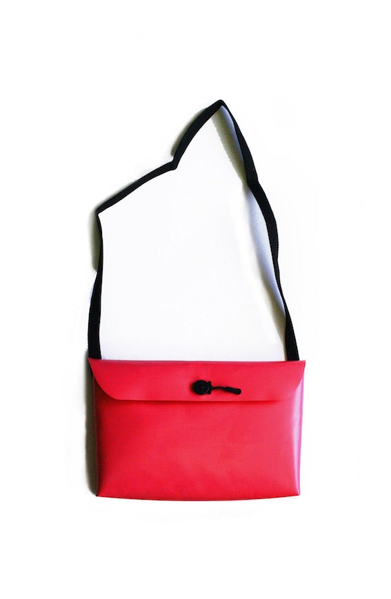 UNDERCOVER BAG RED