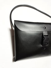 Afbeelding in Gallery-weergave laden, BLACK MATTER BAG (limited)
